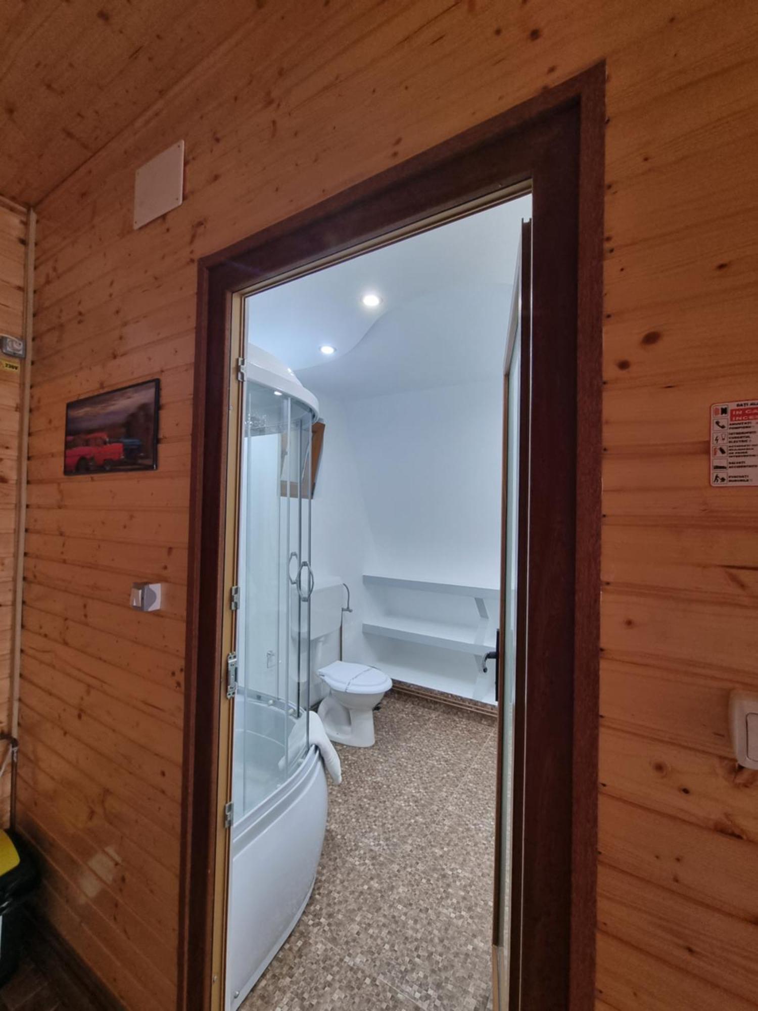 La Maria Si Ioana Apartment Curtea De Arges Luaran gambar
